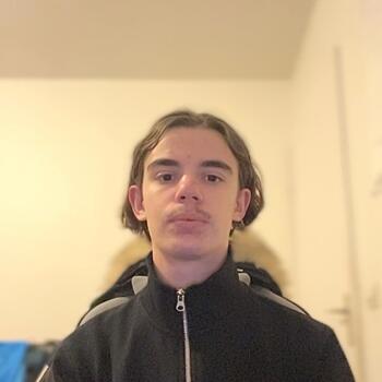 Babysitter in Fécamp: Allel Mirnes