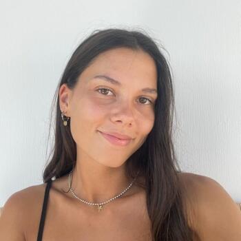 Babysitter Gap: Mila