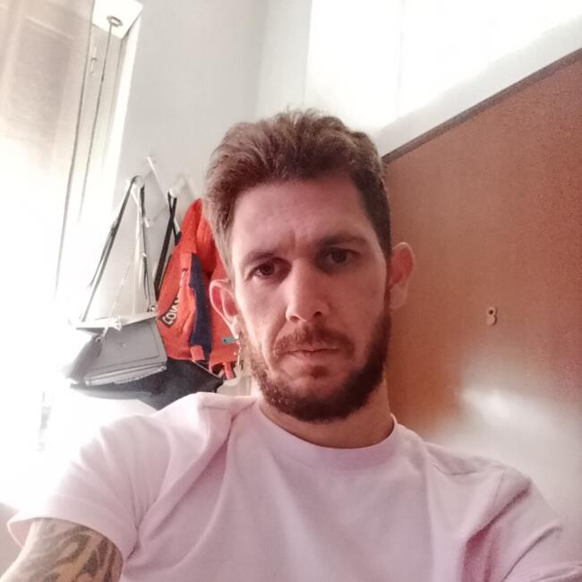 Lavoro per babysitter a Cesano Maderno: Luigi