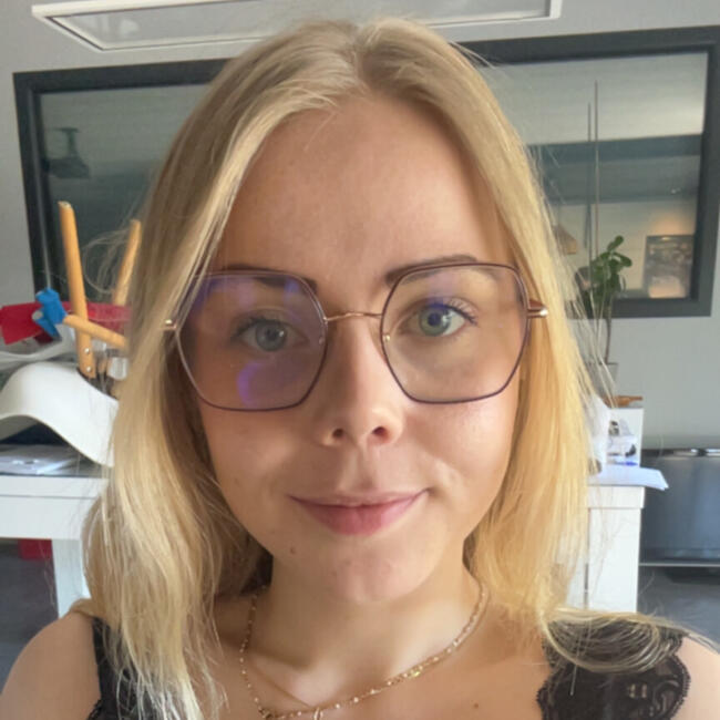 Babysitter in Servon-sur-Vilaine: Audrey