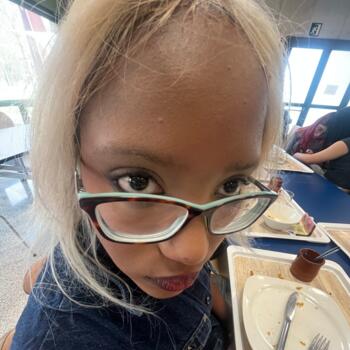 Nanny in Pamplona: Samansha