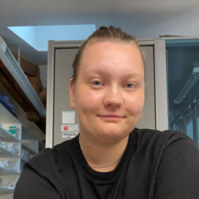 Babysitter in Grésy-sur-Aix: Justine