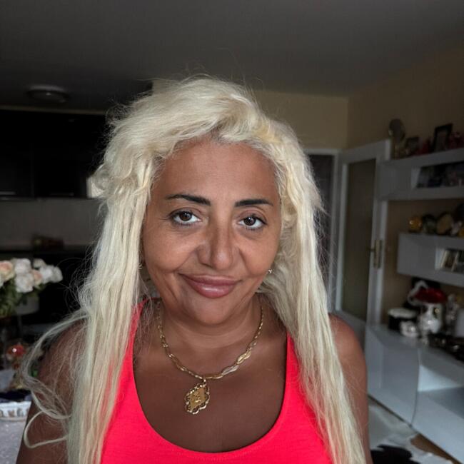 Babysitter in Salzburg: Naira
