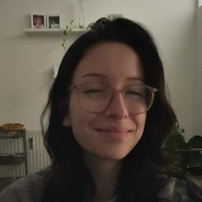 Babysitter in Graz: Amira