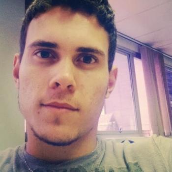 Emprego de babá em Joinville: emprego de babá Rodrigo