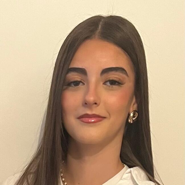 Babysitter in Château-Thierry: Ema