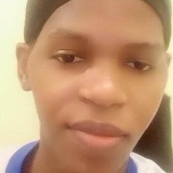 Babysitter Riyadh: Afua