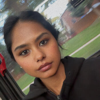 Niñera en Toronto: Meenakshi