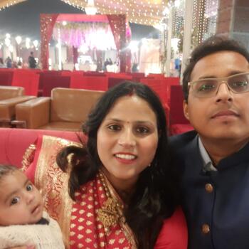Nanny job in Noida: babysitting job Sankalp