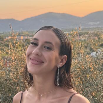 Babysitter a Bologna: Asya