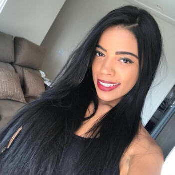 Babysitter in Pinhalzinho (Santa Catarina): Nathalia