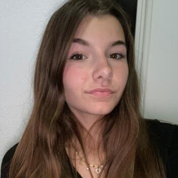 Babysitter in Bezons: Lauryne