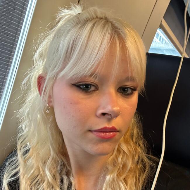 Babysitter in Uhwiesen: Enya