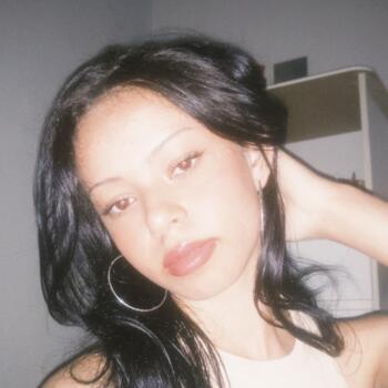 Babá em Araxá: Thamirys