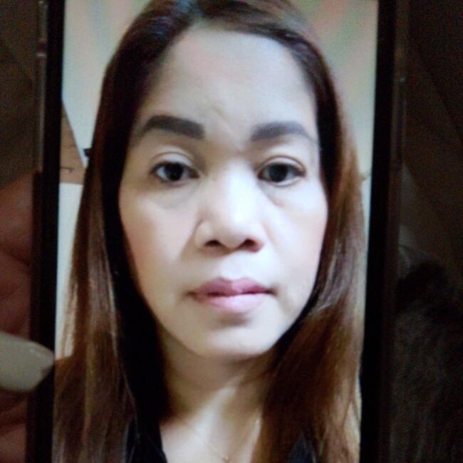 وظيفة جليسة أطفال في دبي: Marites