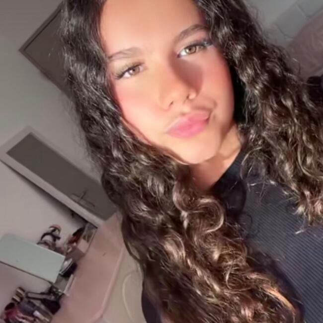 Babysitter in Marseille: Alicia
