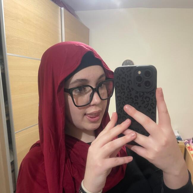 Babysitter in Brussels: Nora