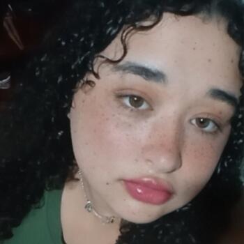 Babysitter Itu: Julia