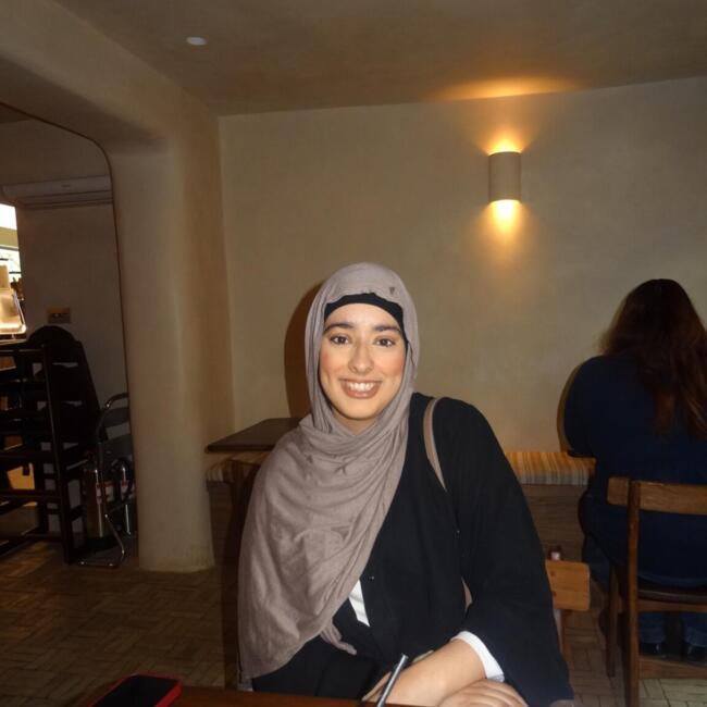 Babysitter in London: Zainab