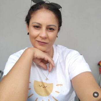 Babysitter Contagem: Mirian