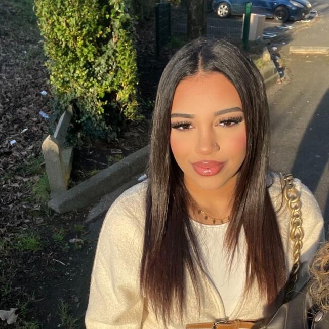 Babysitter in Montreuil: Manel