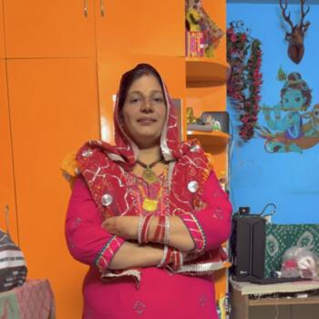 Babysitter in Gurugram: Sonia