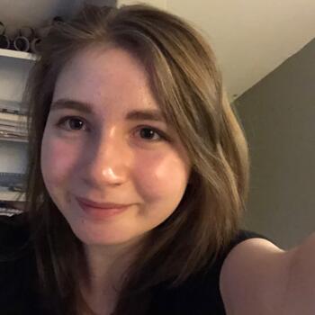 Babysitter in Calgary: Alina