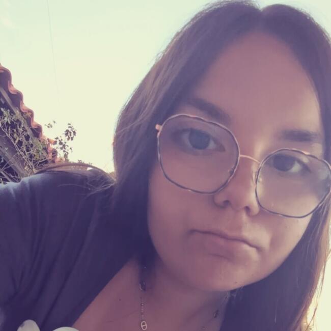 Baby-sitter à Saint-Martin-d'Arberoue: Elaia