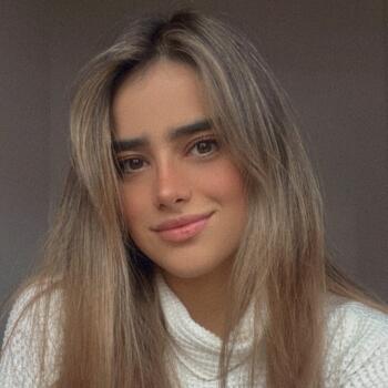 Babysitter in New York: Alejandra