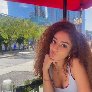 Baby-sitter in Laval: Ella