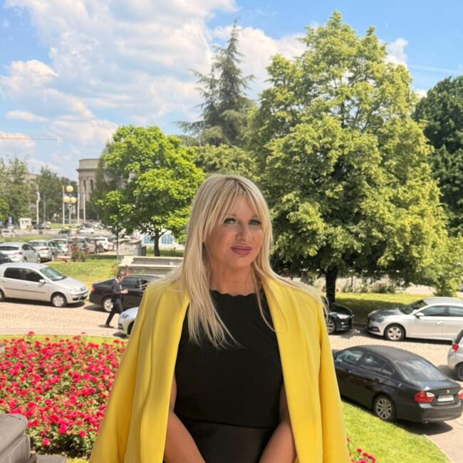Babysitter in Rvati: Natasa