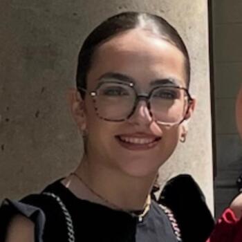 Babysitter in Clermont-Ferrand: Loryne