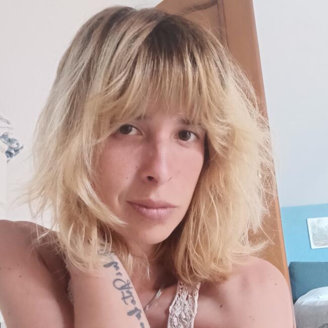 Babysitter in Damaia: Lisa