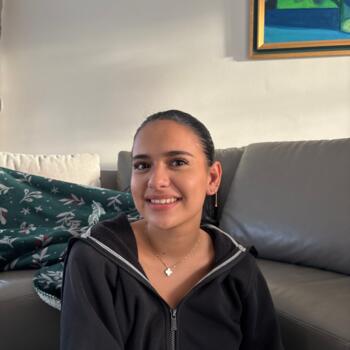 Babysitter in Strassen: Inès