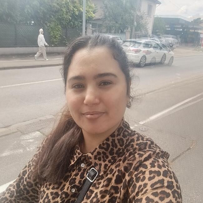 Babysitter in Chassieu: Ines