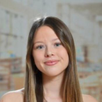 Babysitter in Grenoble: Inès