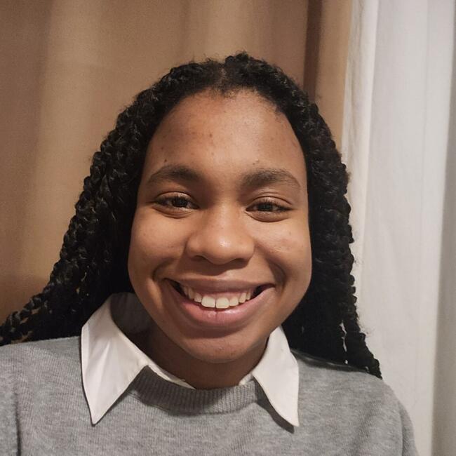 Babysitter in Chartres: Athara