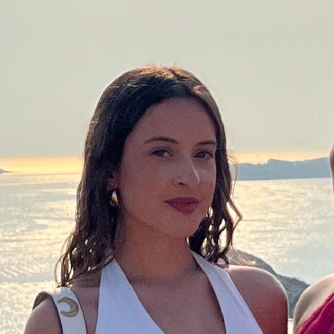 Babysitter in Mairena del Aljarafe: Lucia