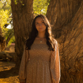 Babysitter in Albuquerque: Isabella