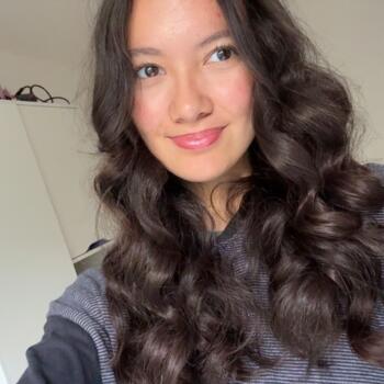 Babysitter in Prague: Mao Oshiro Aldred