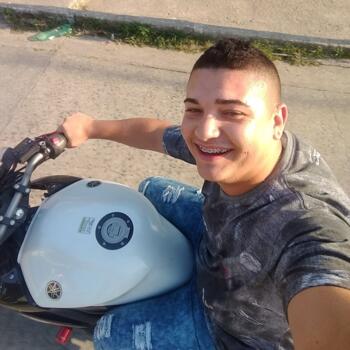 Emprego de babá em Caldas Novas: emprego de babá Hiago