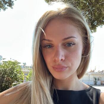 Babysitter in Zagreb: Laura