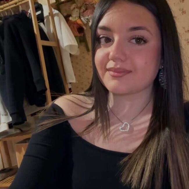 Babysitter in Milan: ISABELLA
