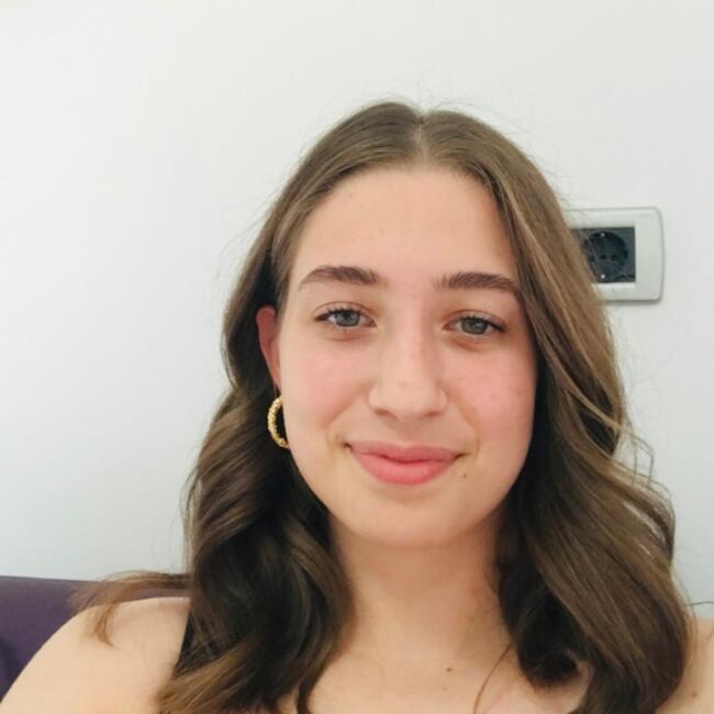 Babysitter in Ljubljana: Lina