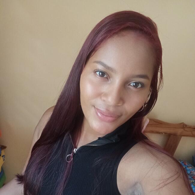 Babysitter in Puerto Caimito: Angie Carolina