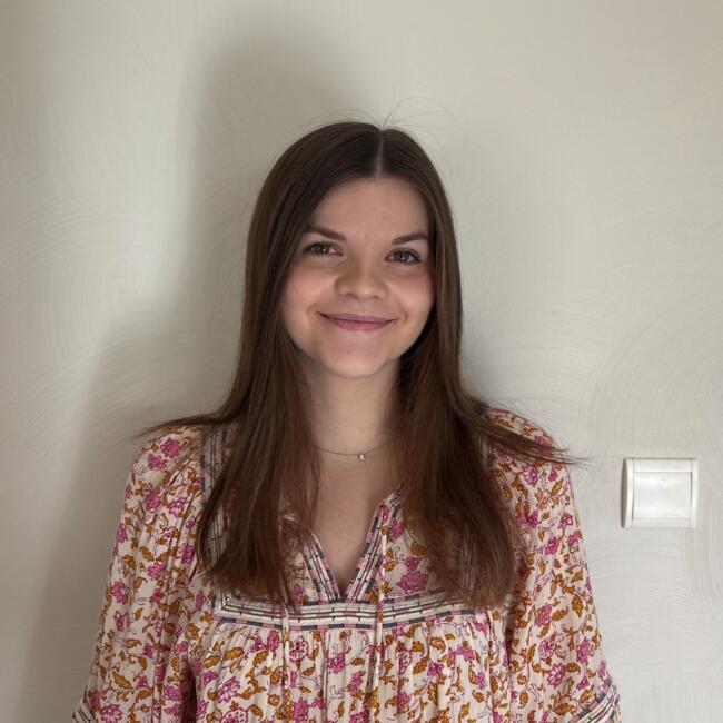 Babysitter in Coursan: Léna