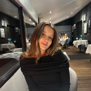 Babysitter in Enghien: Camille