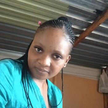 Babysitting job in Daveyton: babysitting job Nqobile