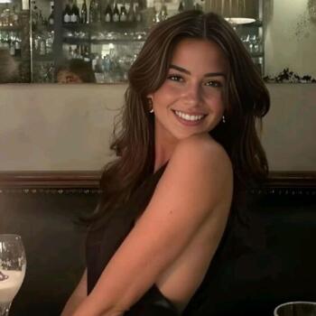 Babysitter Meknes: Fatima zahra