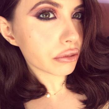 Job de babysitting în Băuţar: job de babysitting Georgiana